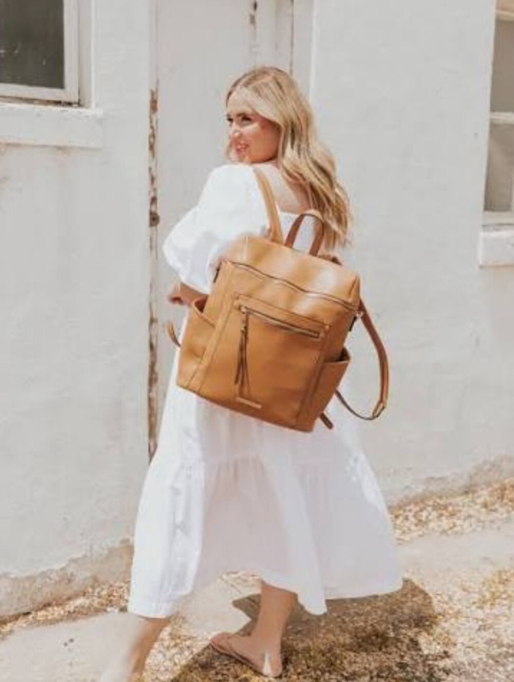 NWT Poppy & Peonies Commuter Backpack Camel Vegan Leather Laptop Travel Work Bag - Picture 3 of 8